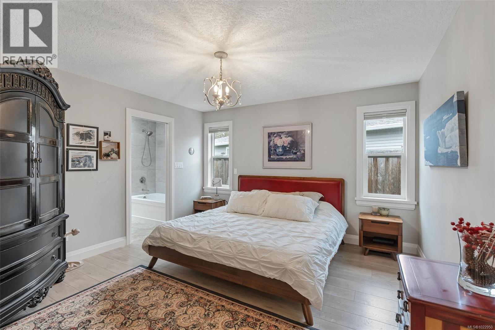 37 7586 Tetayut Road, Central Saanich