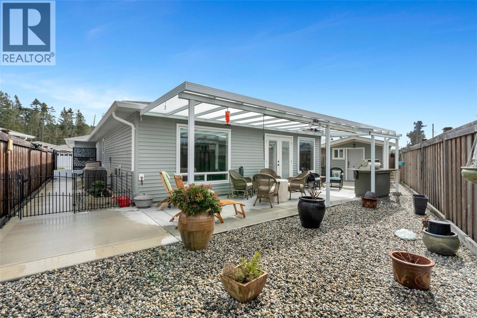 37 7586 Tetayut Road, Central Saanich