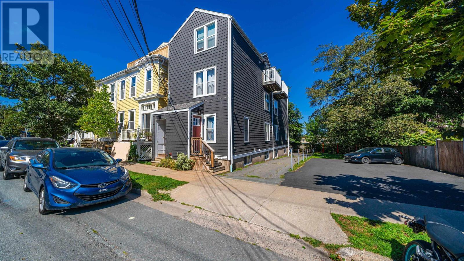 Property photo of 4 2093 Creighton Street