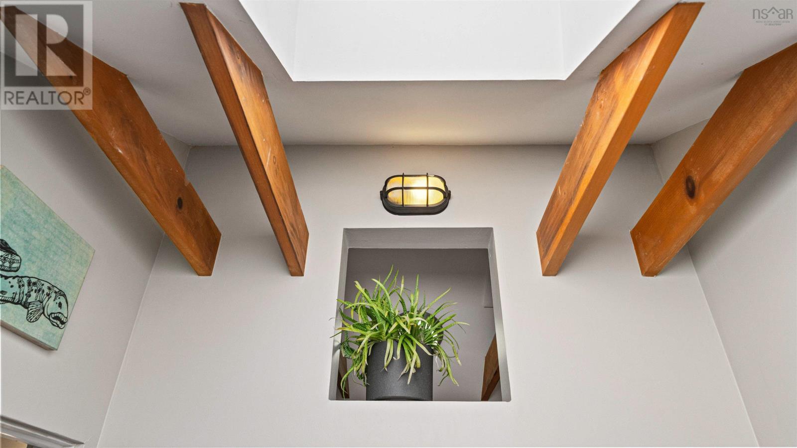 Property 17 of 29 of 4 2093 Creighton Street