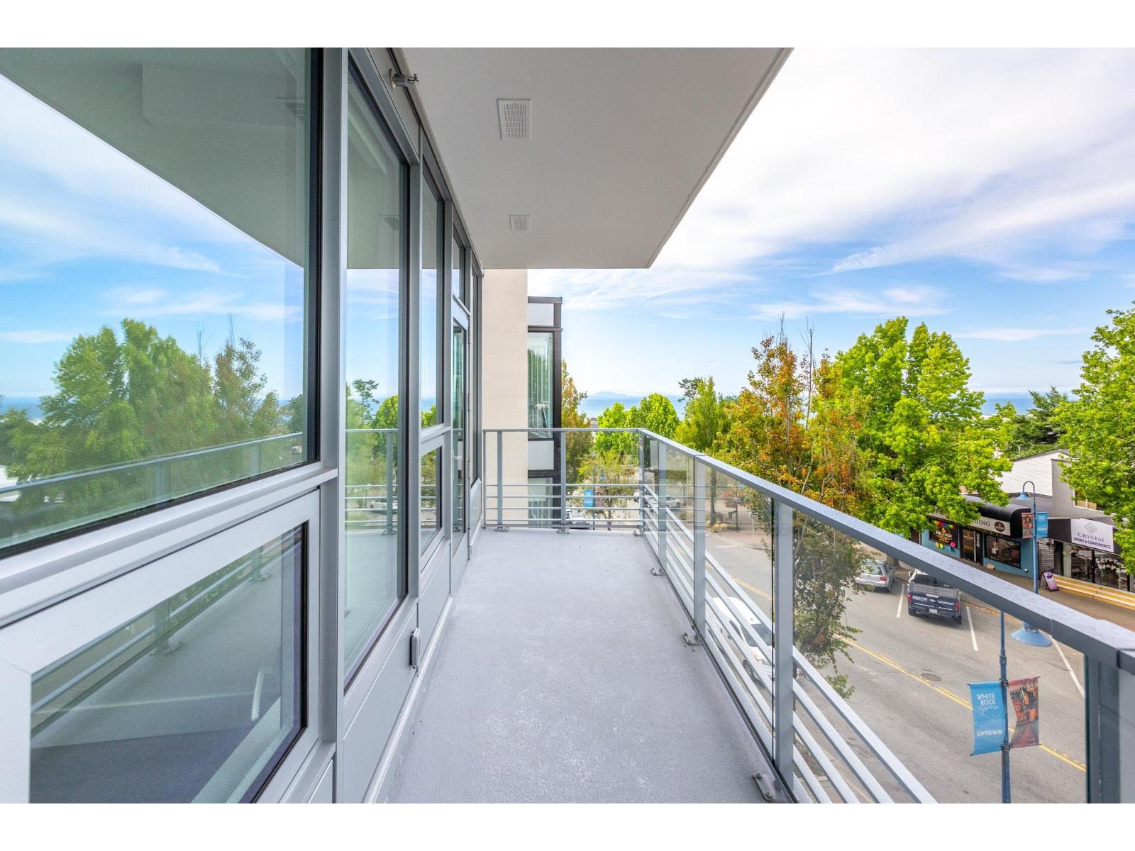 314 1342 JOHNSTON ROAD, White Rock