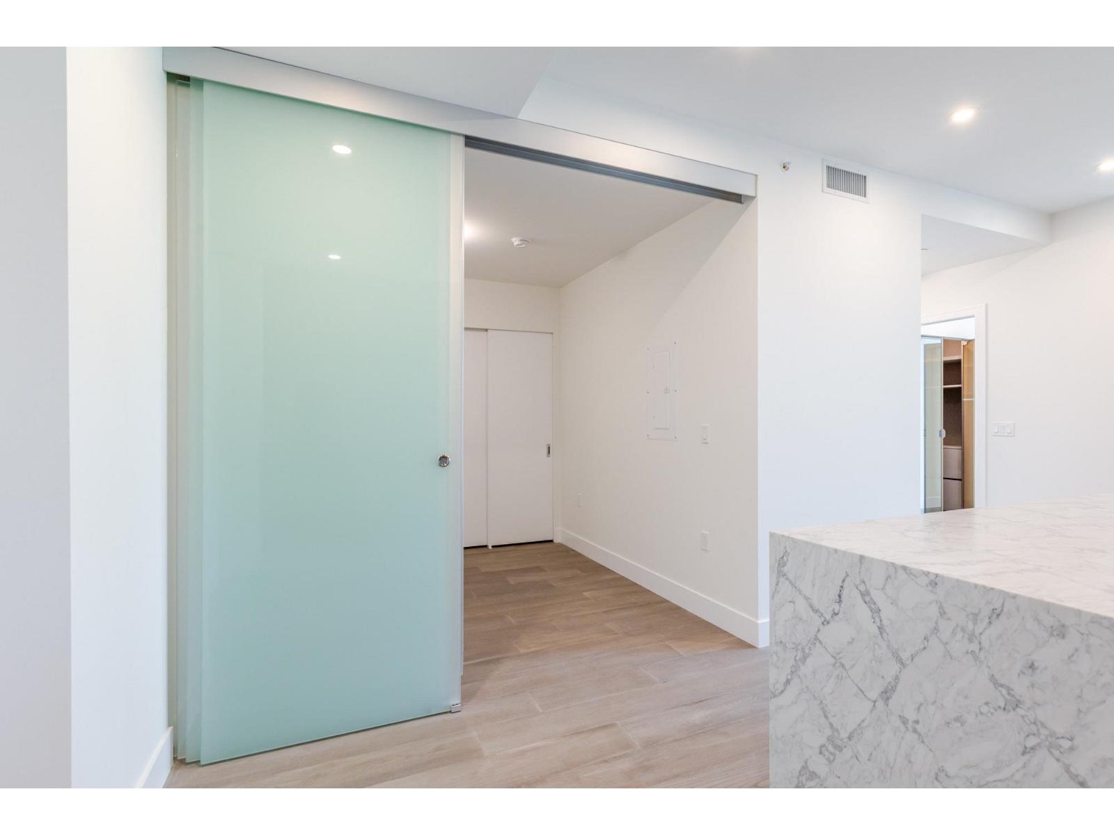 314 1342 JOHNSTON ROAD, White Rock