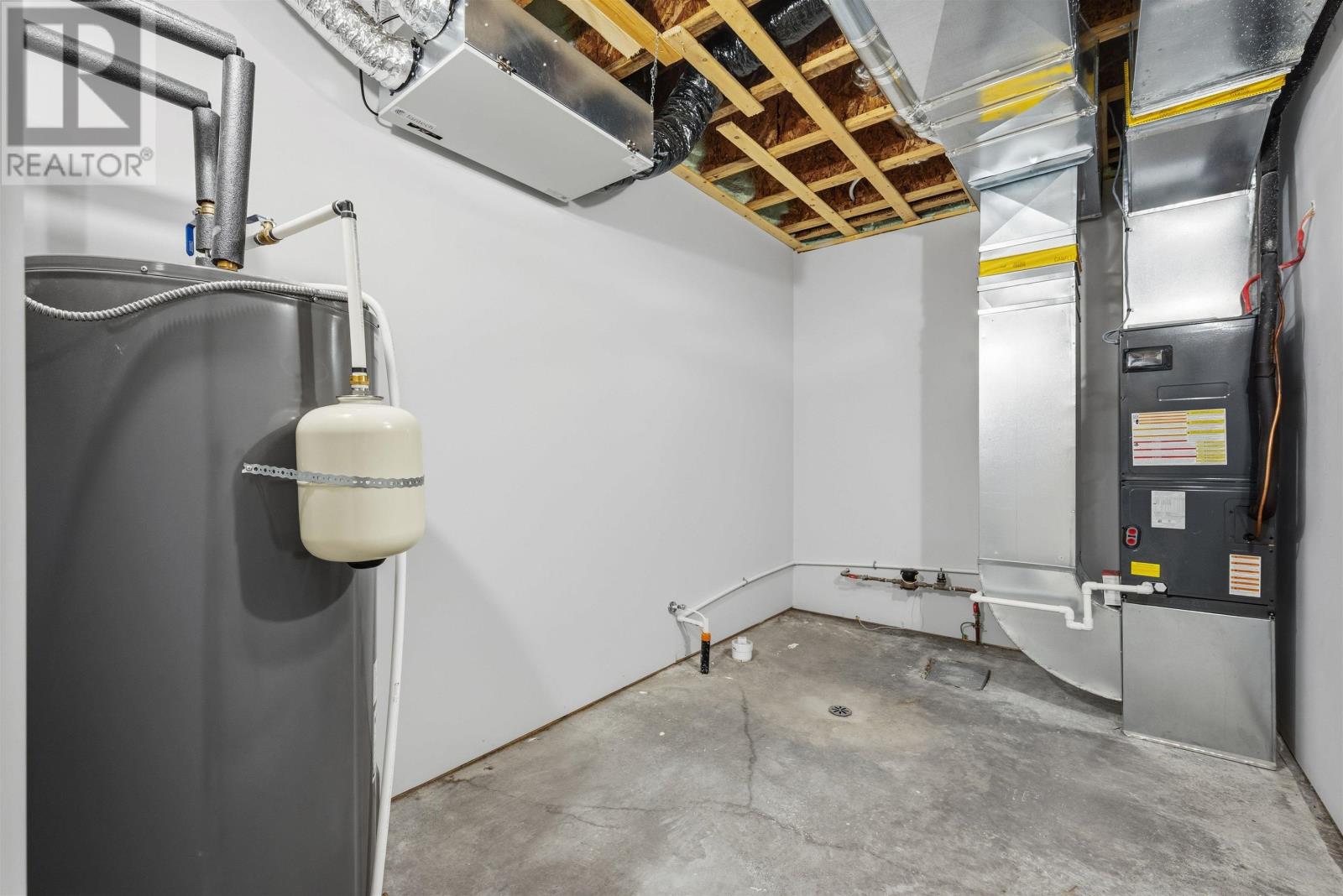 Property 38 of 49 of 52 Trekker Drive