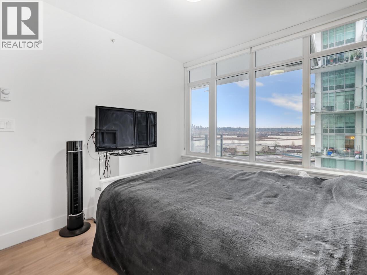 501 258 NELSON'S COURT, New Westminster