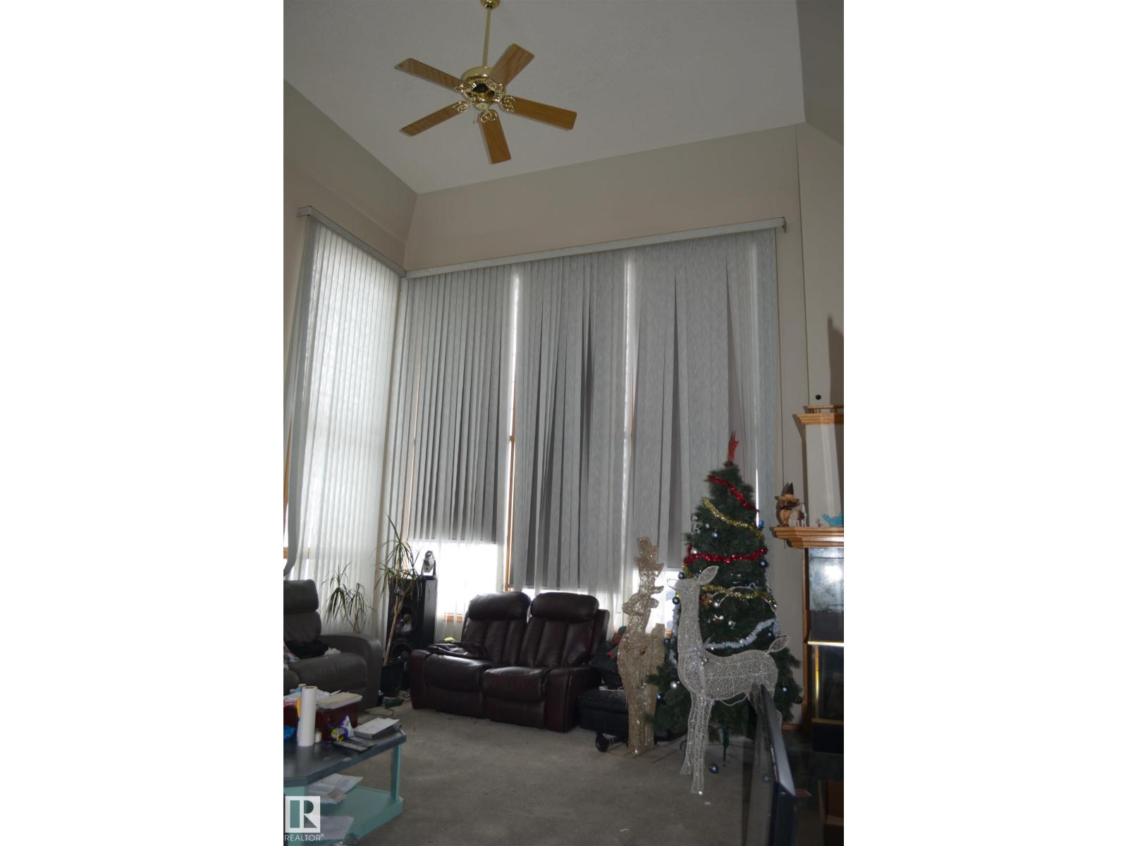 
          11511 9 AV NW
            <br/>
            <span>Edmonton</span>
            , 
            <span>AB</span>
             <span>T6J6T9</span>
         - Photo 15