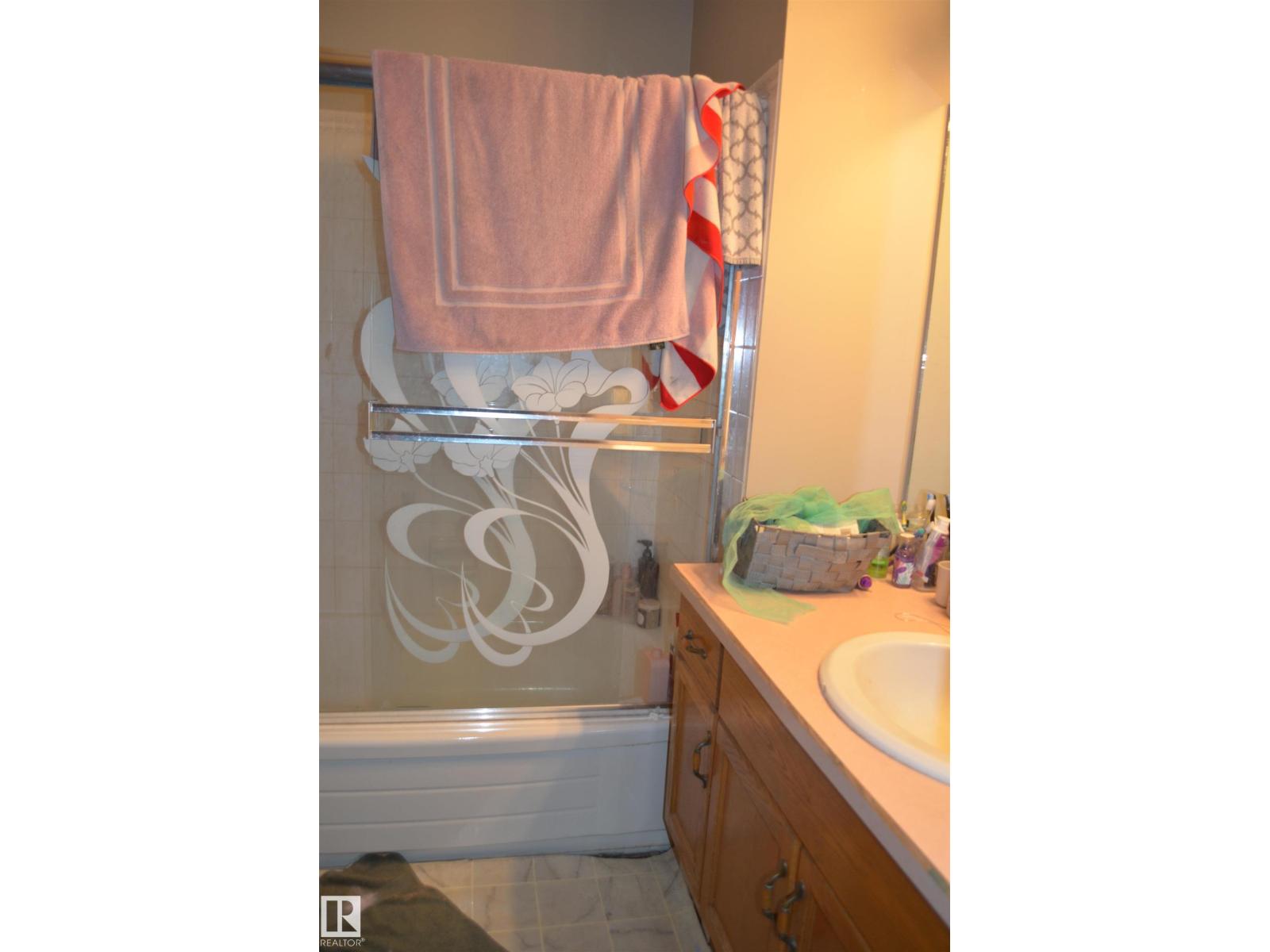 
          11511 9 AV NW
            <br/>
            <span>Edmonton</span>
            , 
            <span>AB</span>
             <span>T6J6T9</span>
         - Photo 11