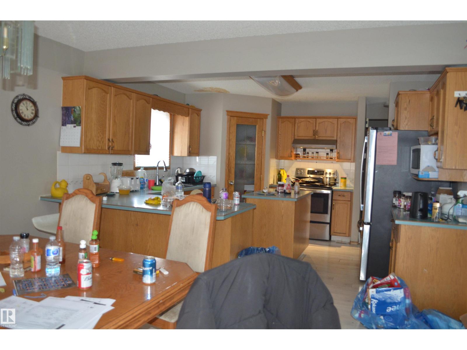 
          11511 9 AV NW
            <br/>
            <span>Edmonton</span>
            , 
            <span>AB</span>
             <span>T6J6T9</span>
         - Photo 10