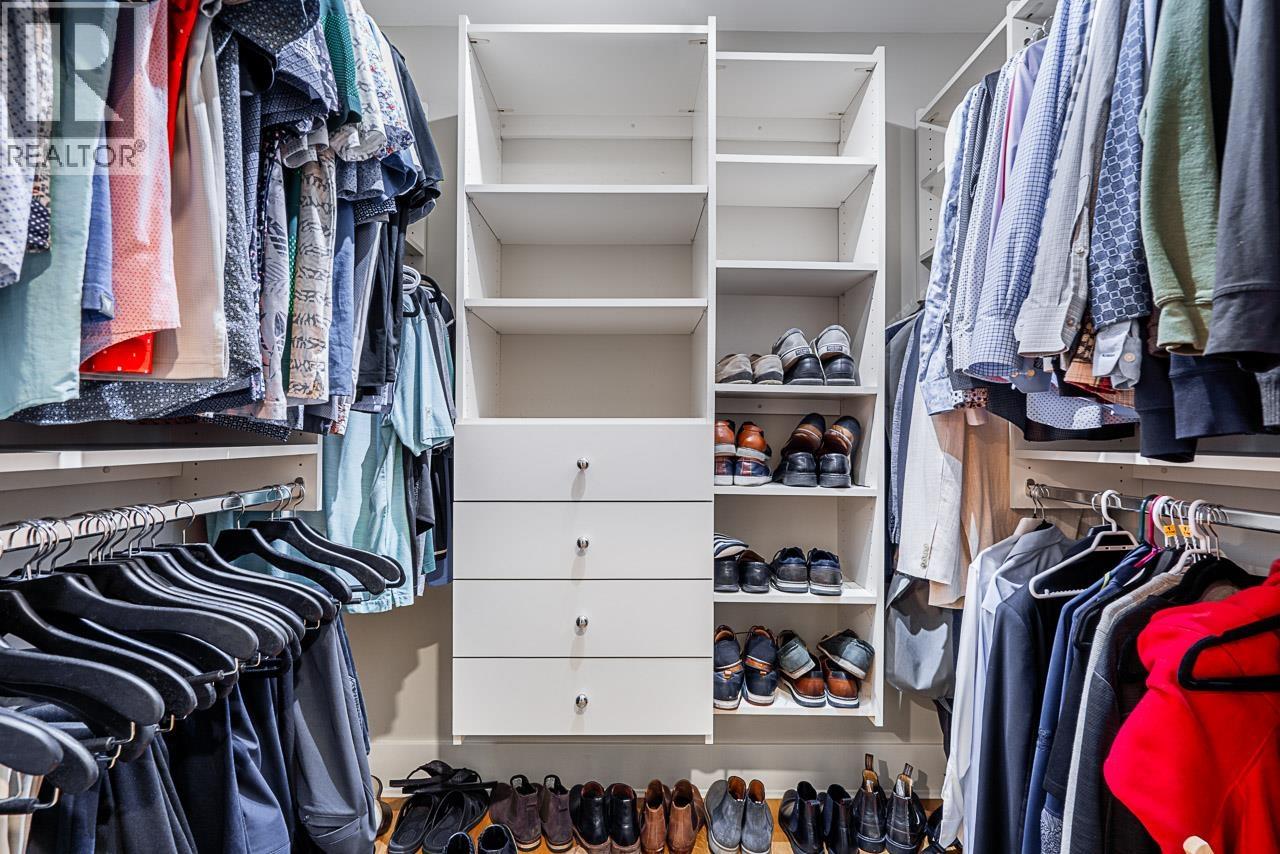 1425 PALMERSTON AVENUE, West Vancouver