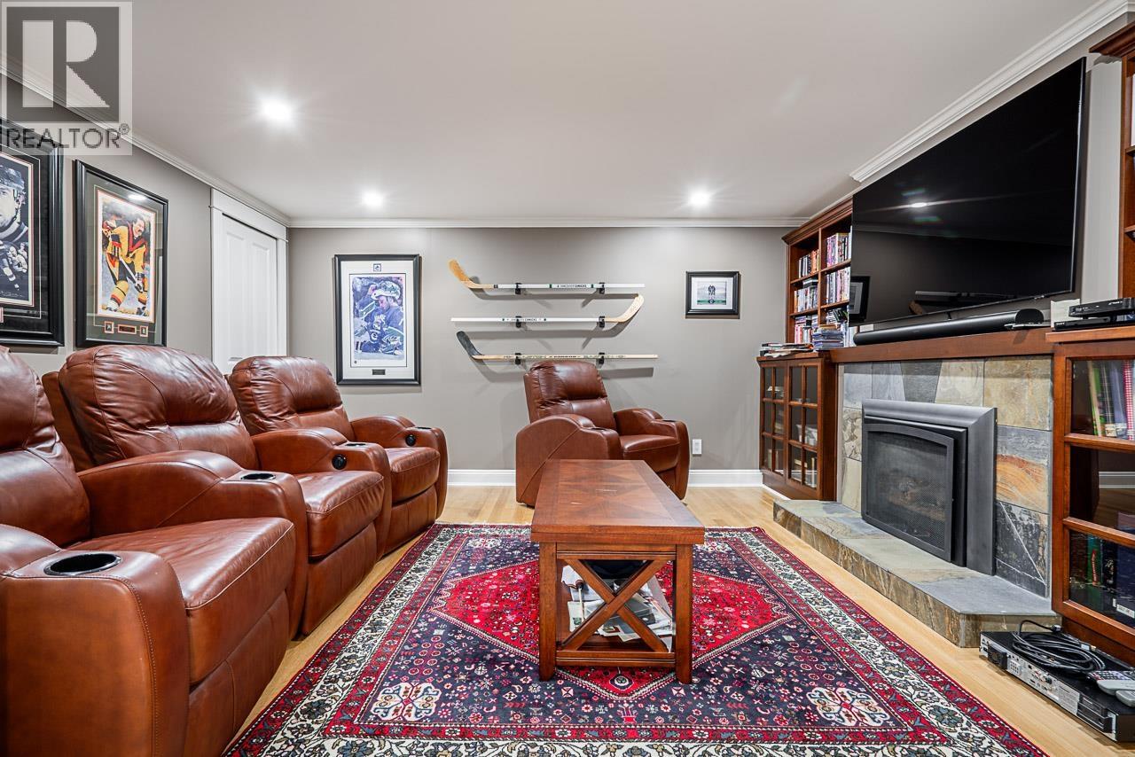 1425 PALMERSTON AVENUE, West Vancouver