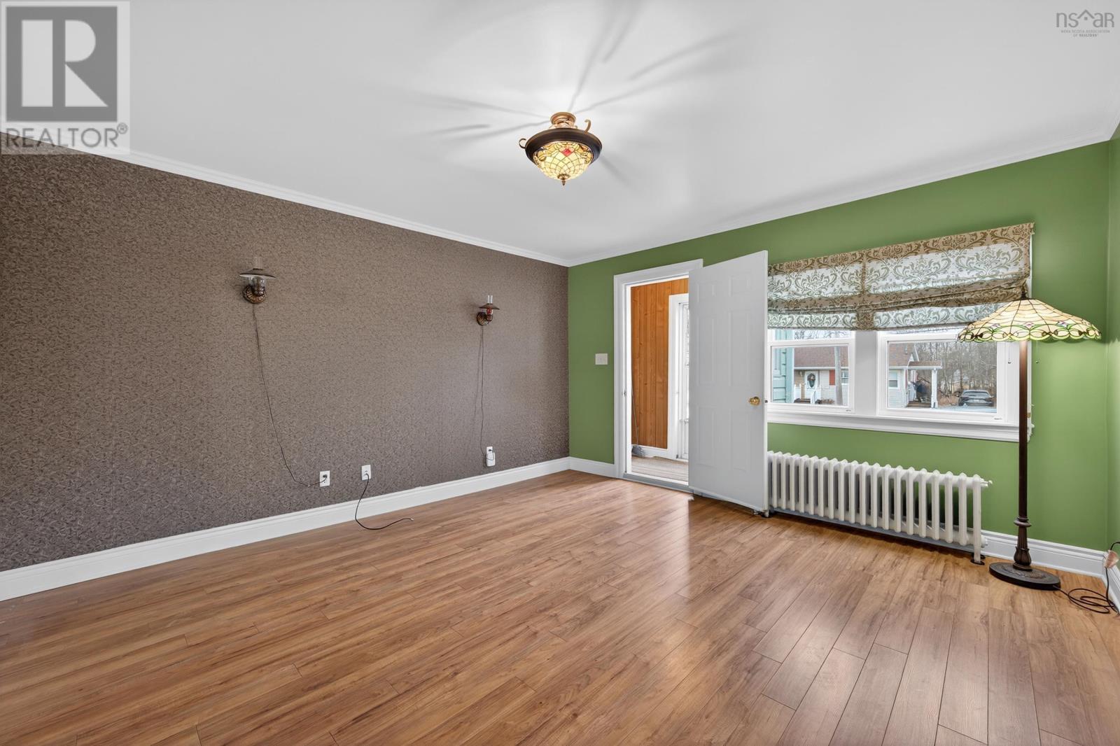 Property 18 of 43 of 121 Alexander Street       Glace Bay