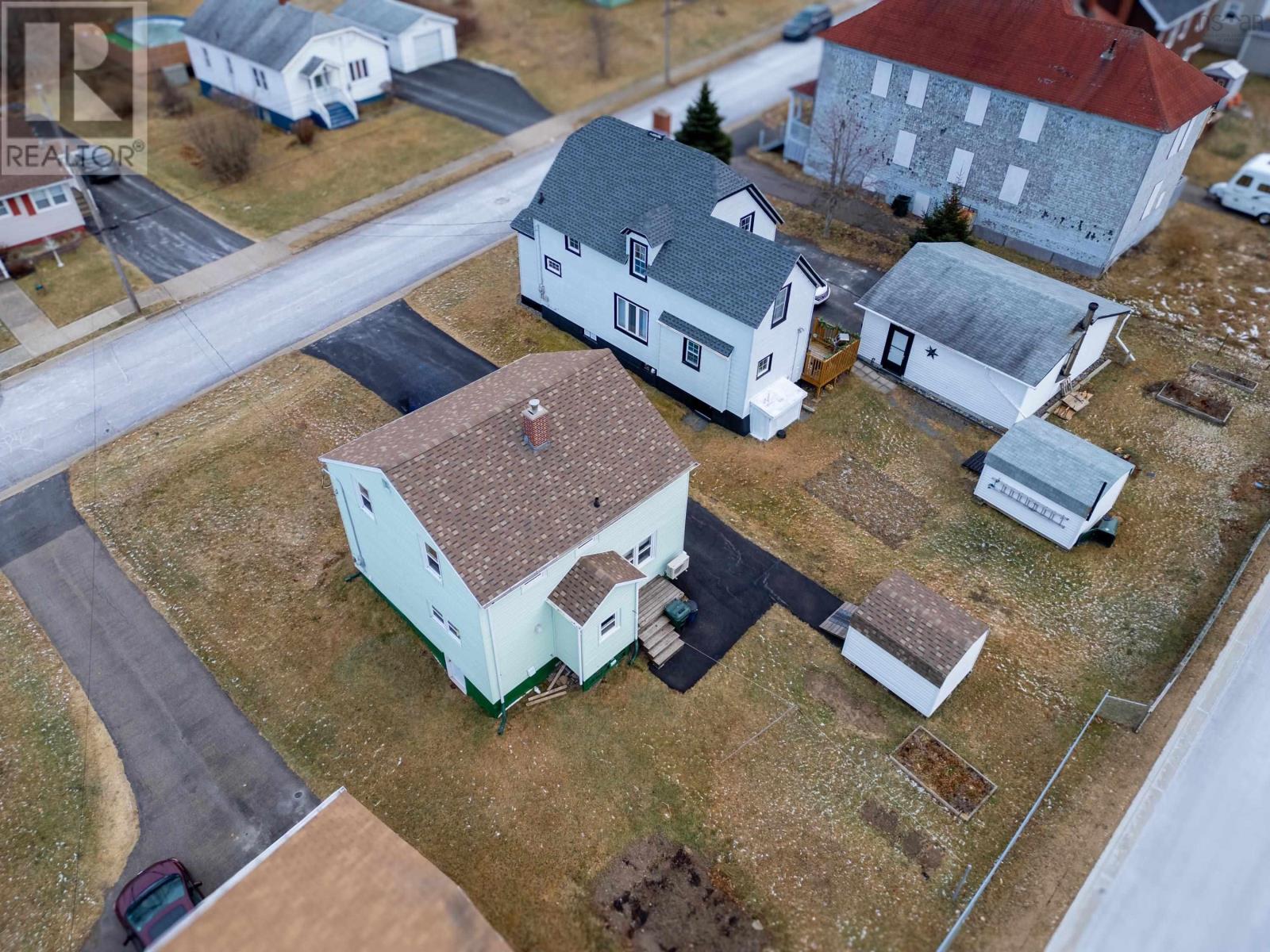 Property 5 of 43 of 121 Alexander Street       Glace Bay