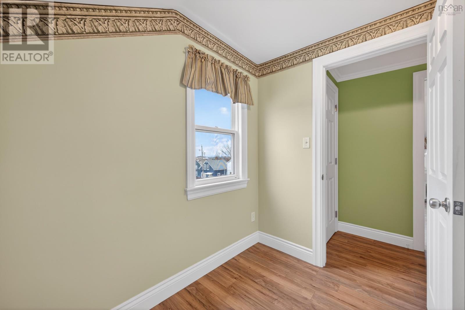 Property 31 of 43 of 121 Alexander Street       Glace Bay