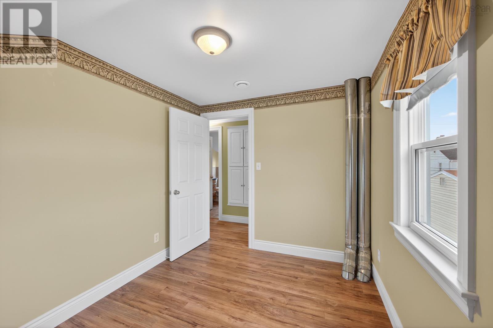 Property 29 of 43 of 121 Alexander Street       Glace Bay