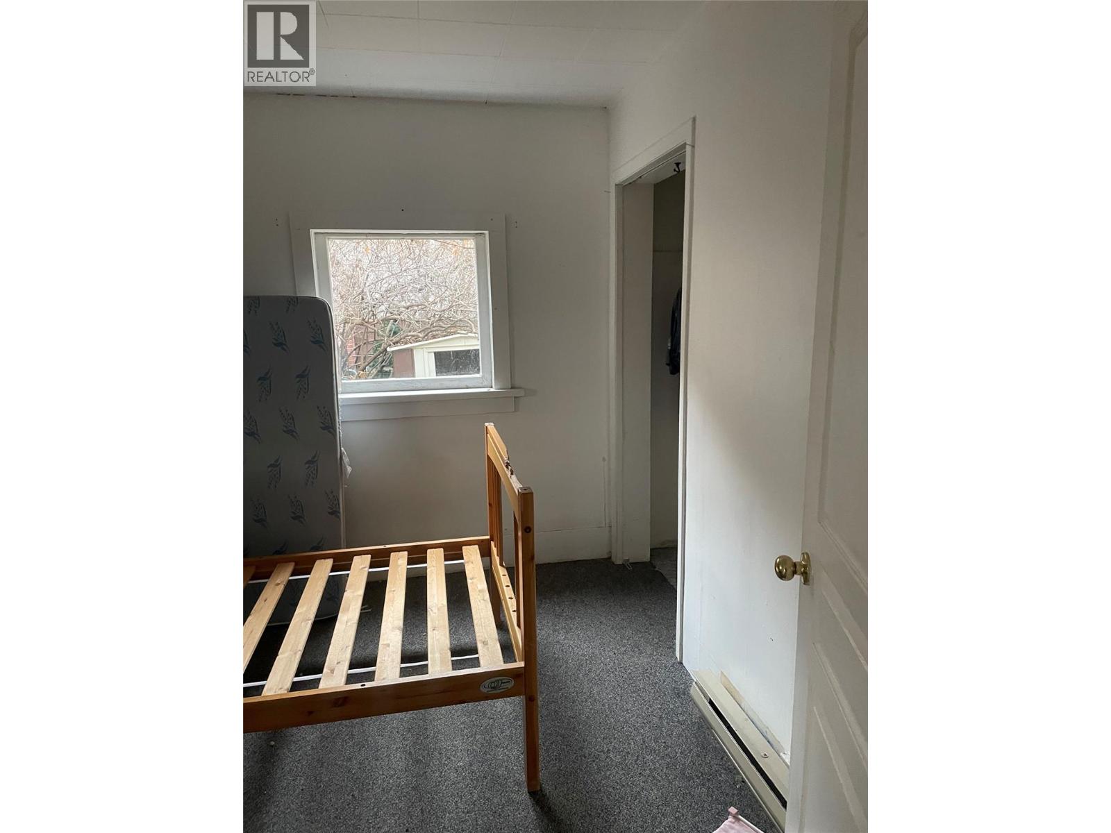  4416 4th Street, Peachland