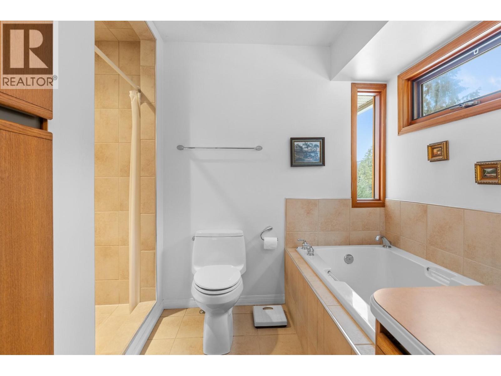  2082 Huckleberry Road, Kelowna