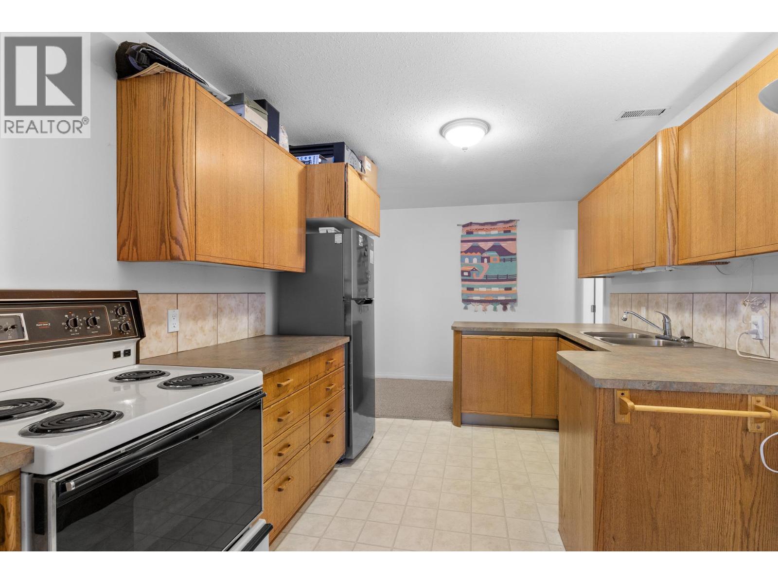  2082 Huckleberry Road, Kelowna