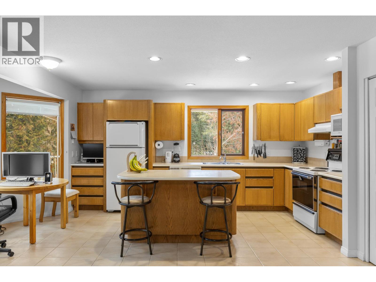  2082 Huckleberry Road, Kelowna