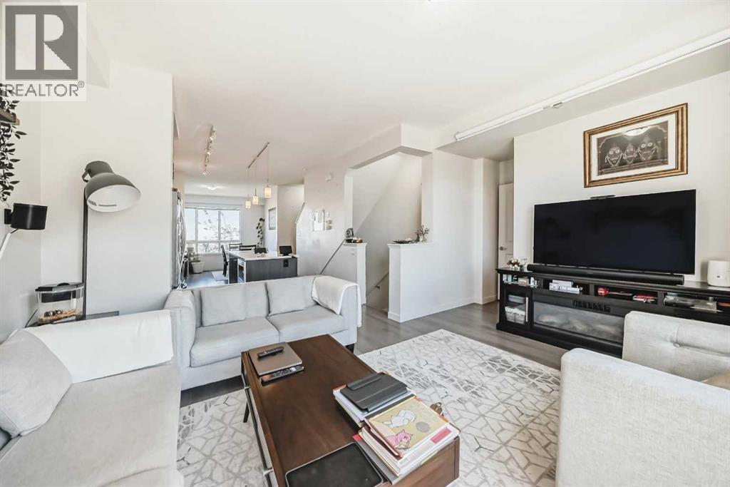 Single Family House for Sale in  Sherwood Lane NW Sherwood Calgary 