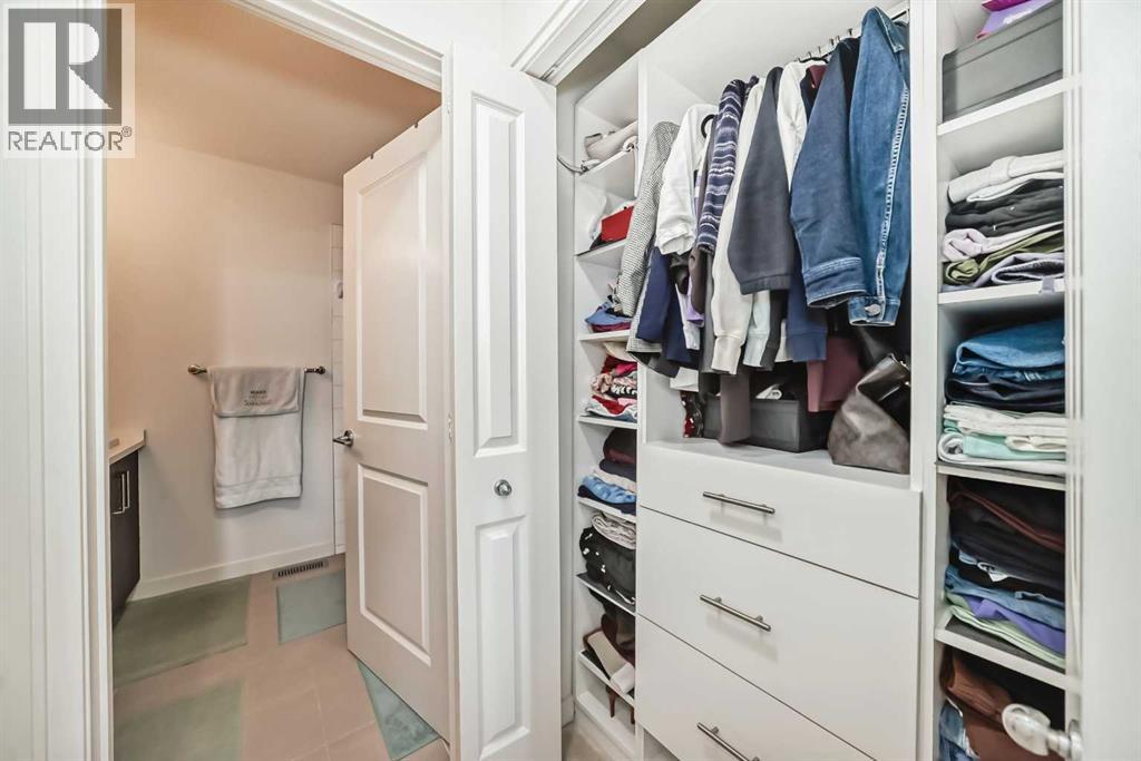 Single Family House for Sale in  Sherwood Lane NW Sherwood Calgary 