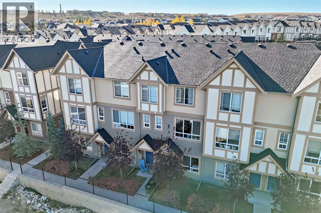 Single Family House for Sale in  Sherwood Lane NW Sherwood Calgary 