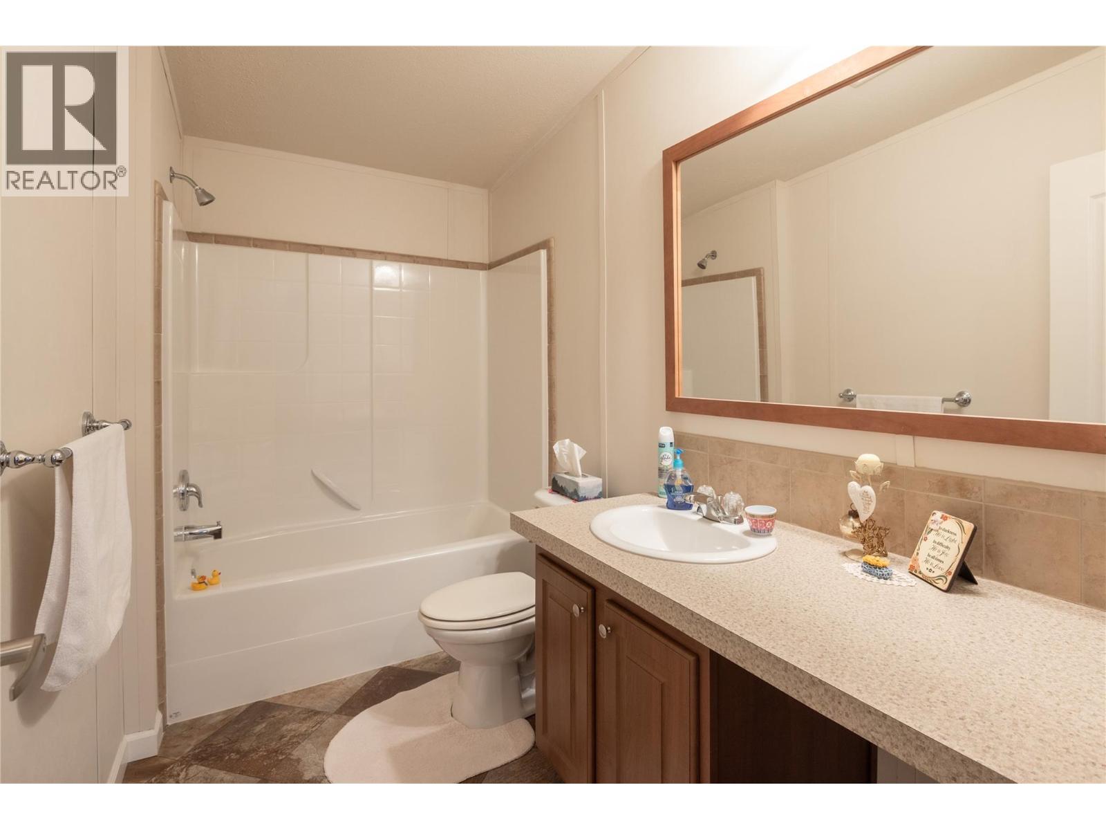 24 4811 10A Avenue Northeast, Salmon Arm