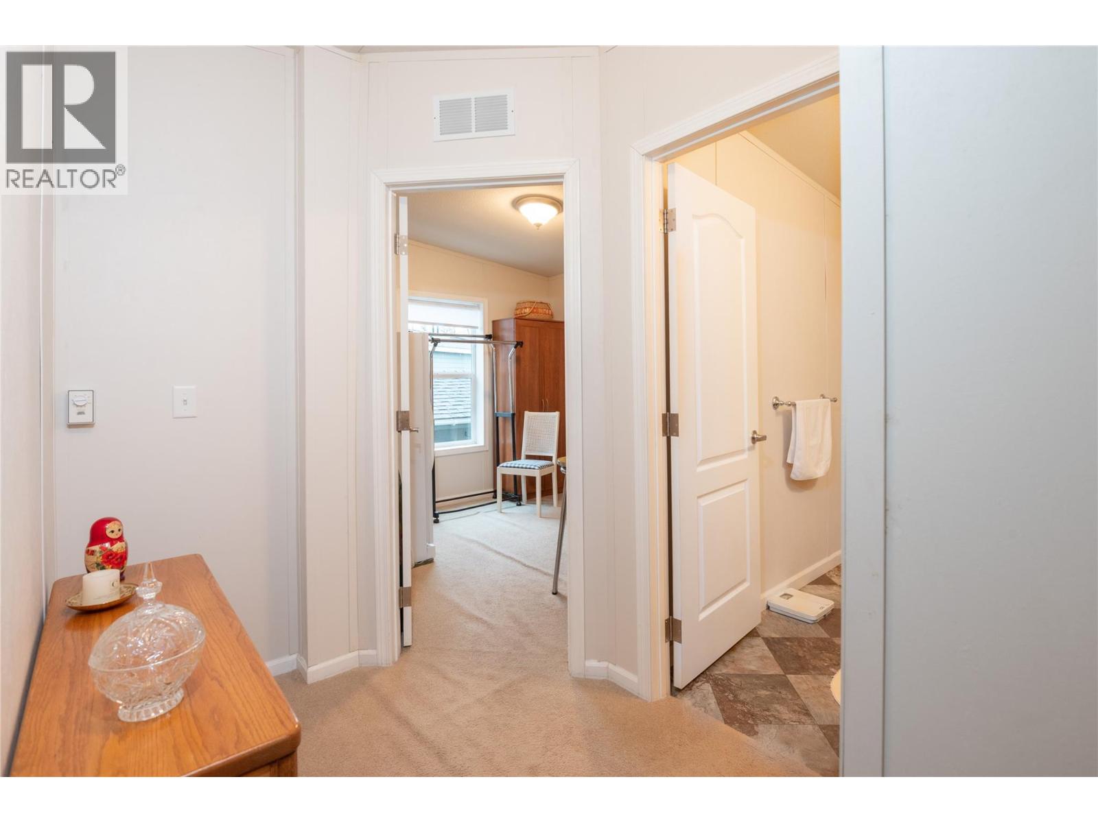 24 4811 10A Avenue Northeast, Salmon Arm