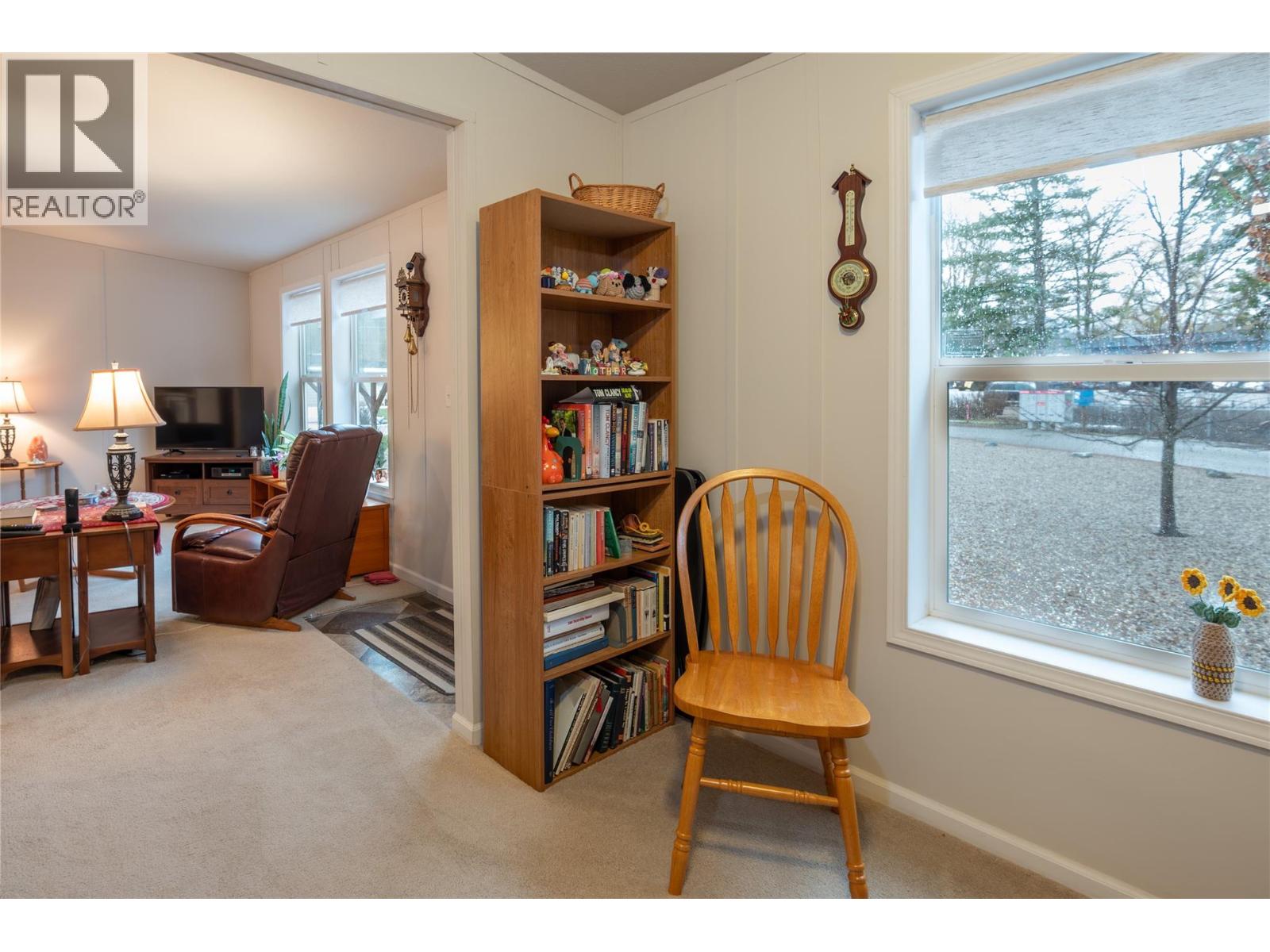 24 4811 10A Avenue Northeast, Salmon Arm