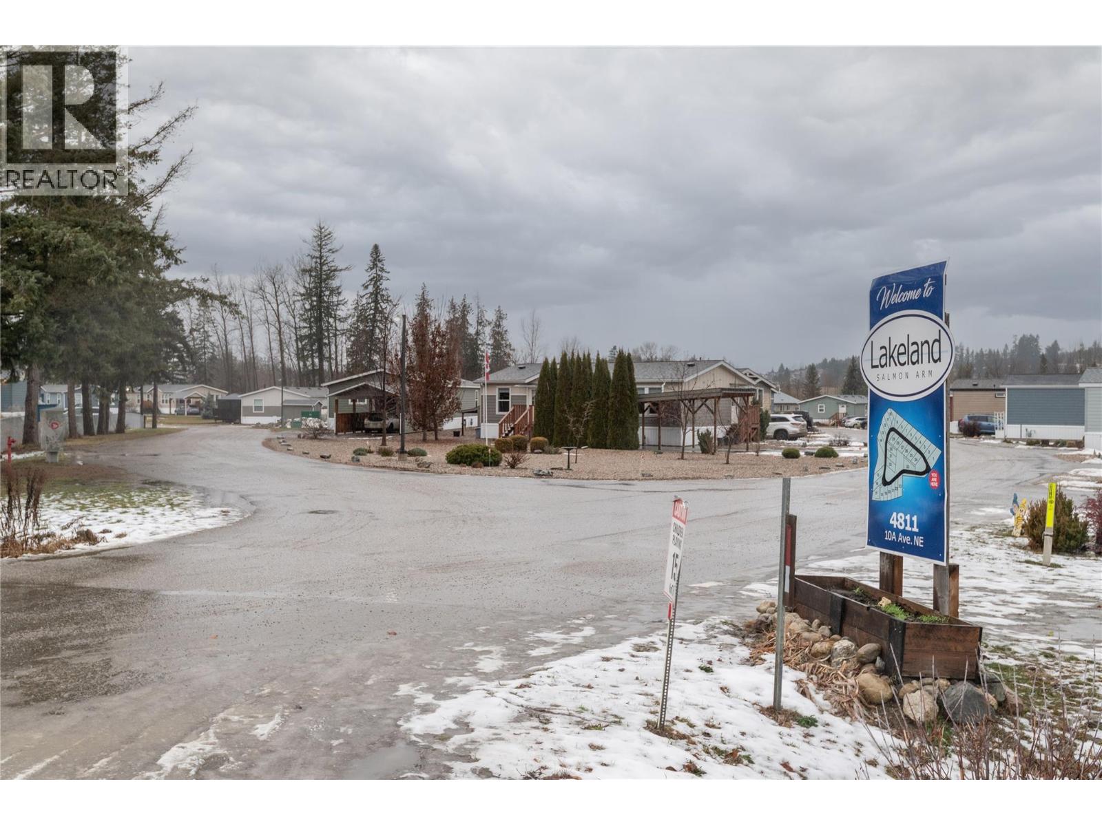 24 4811 10A Avenue Northeast, Salmon Arm