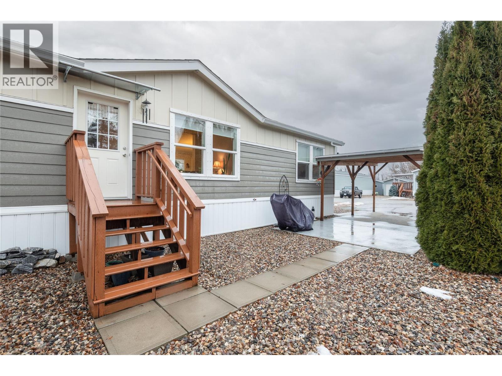 24 4811 10A Avenue Northeast, Salmon Arm
