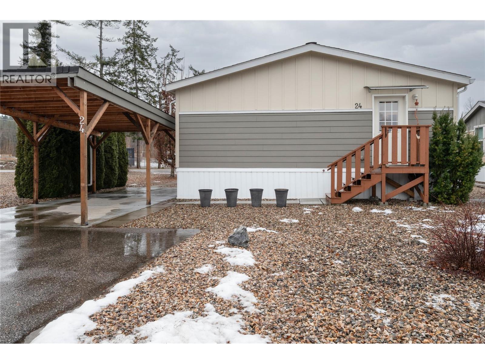 24 4811 10A Avenue Northeast, Salmon Arm