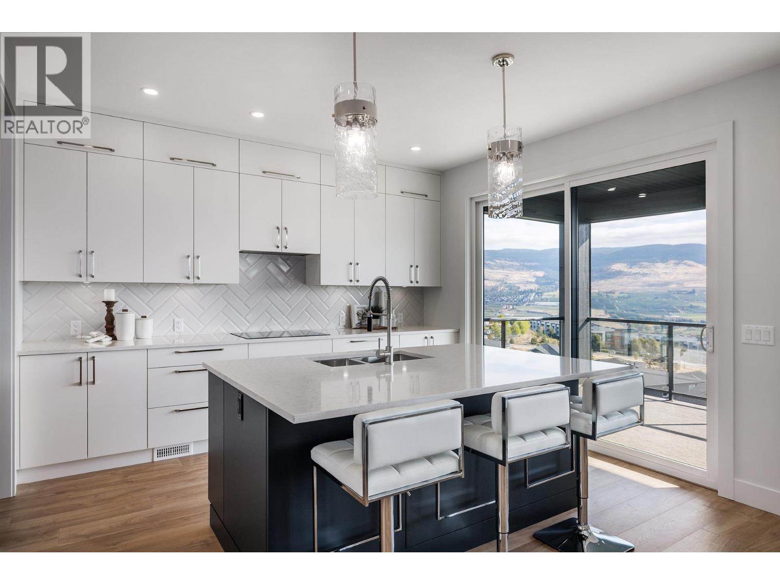  789 Carleton Street, Kelowna