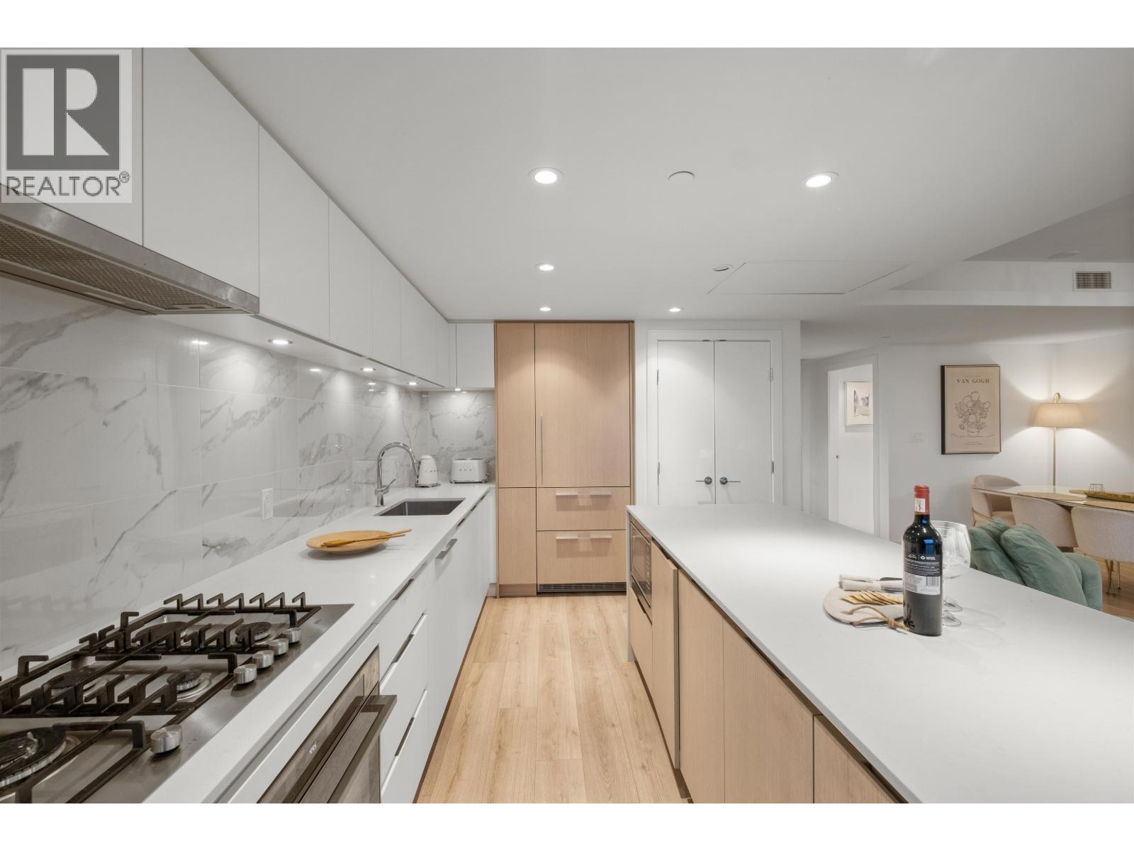 611 1500 FERN STREET, North Vancouver