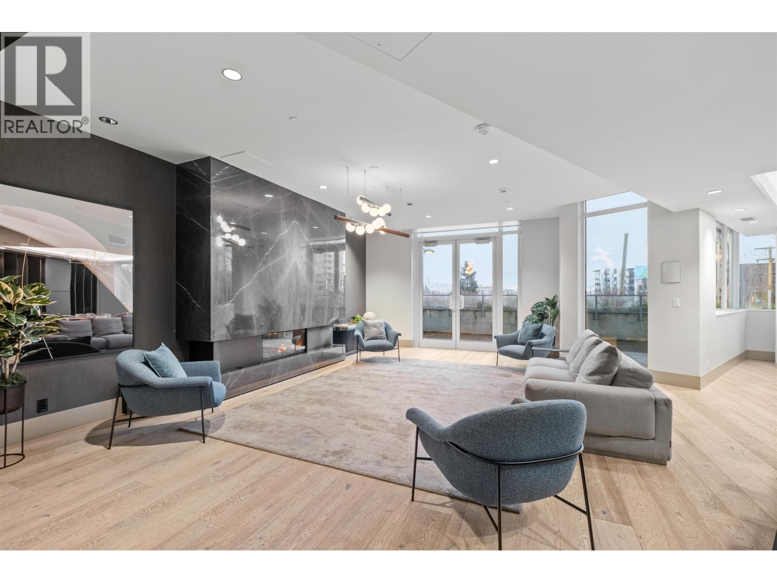 611 1500 FERN STREET, North Vancouver