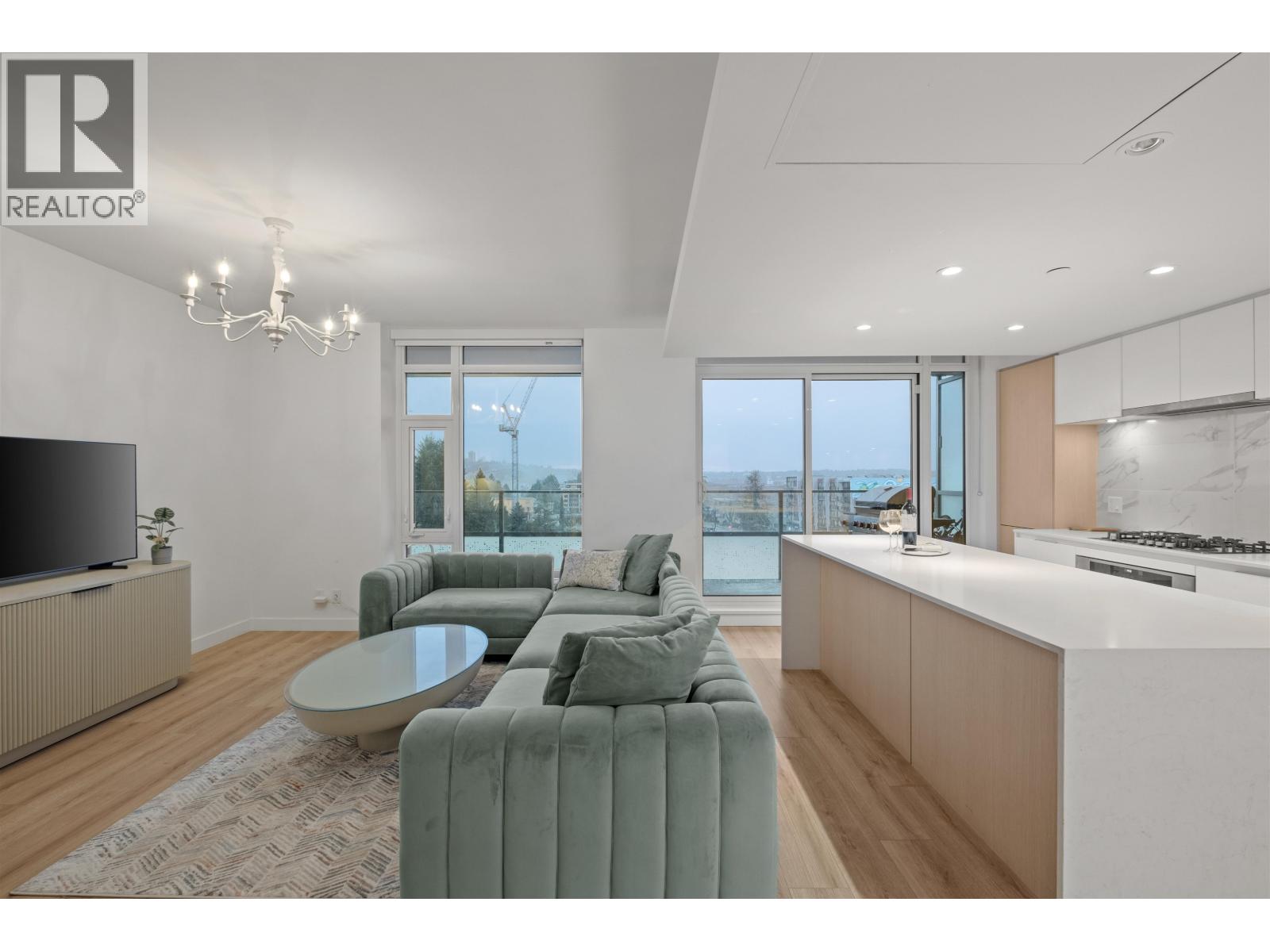 611 1500 FERN STREET, North Vancouver