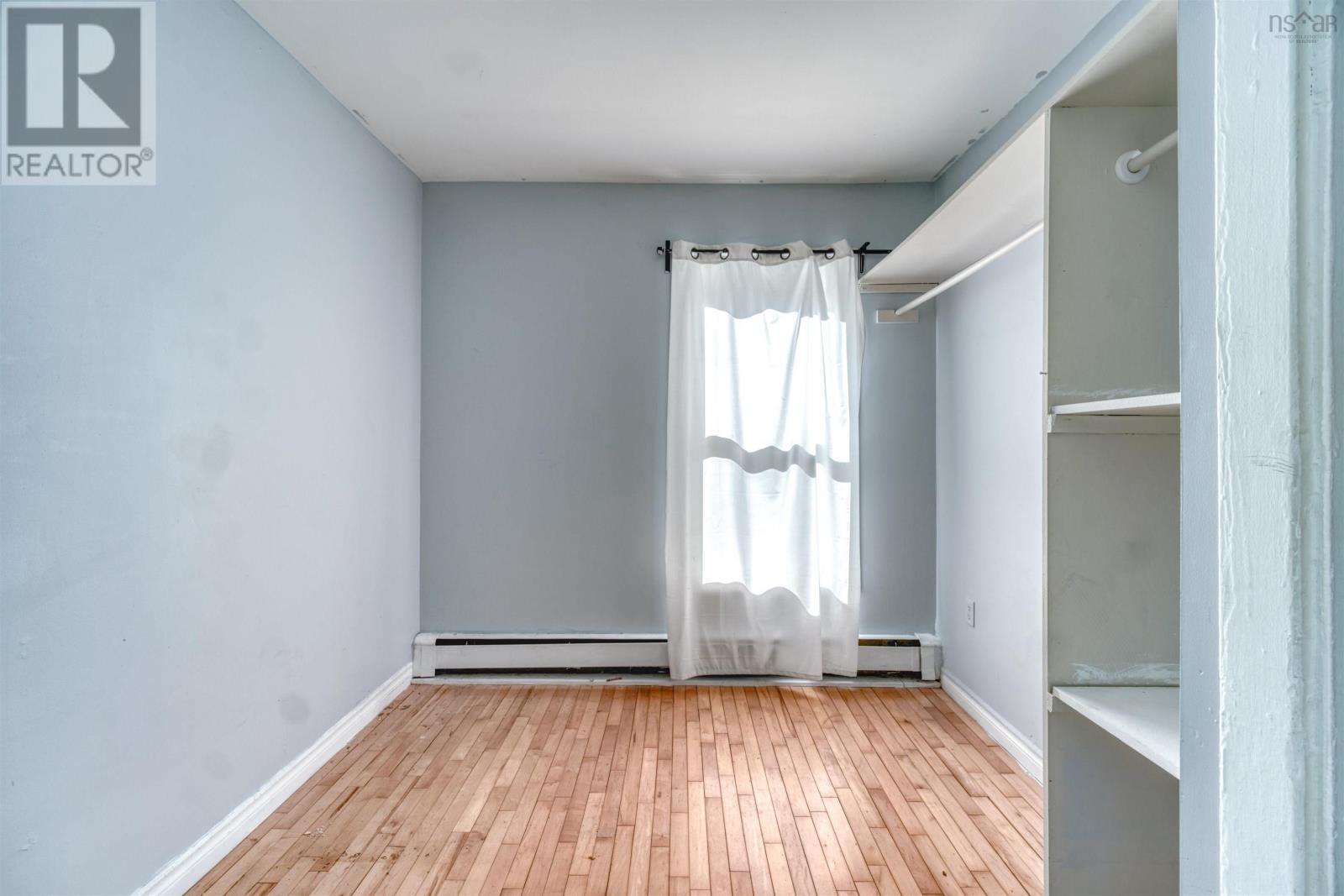 Property 14 of 49 of 20-22 Coronet Avenue