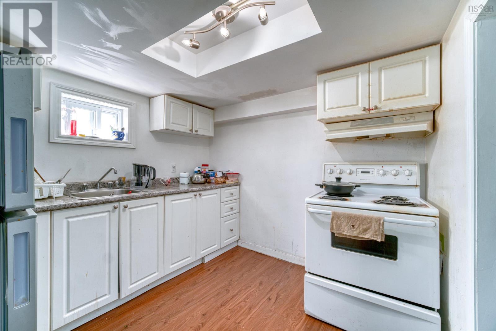 Property 30 of 49 of 20-22 Coronet Avenue