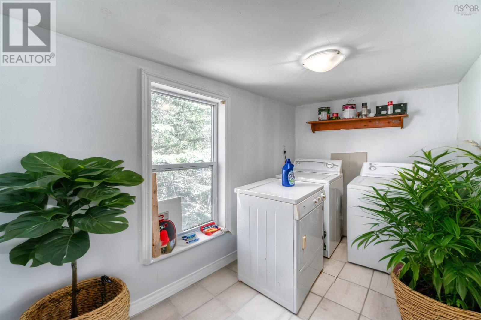 Property 27 of 49 of 20-22 Coronet Avenue