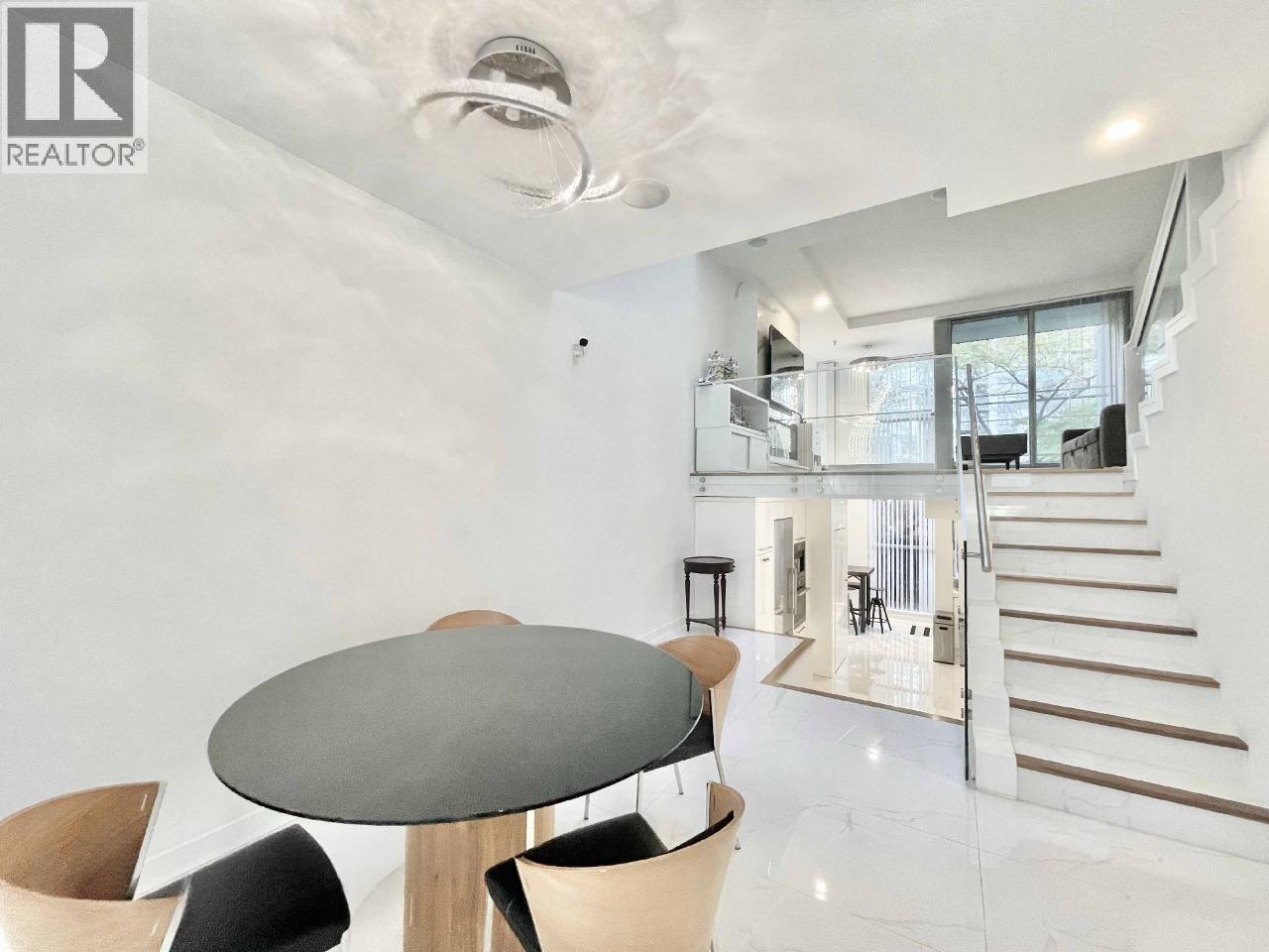 1235 ALBERNI STREET, Vancouver