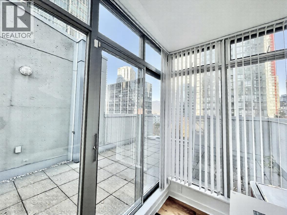 1235 ALBERNI STREET, Vancouver