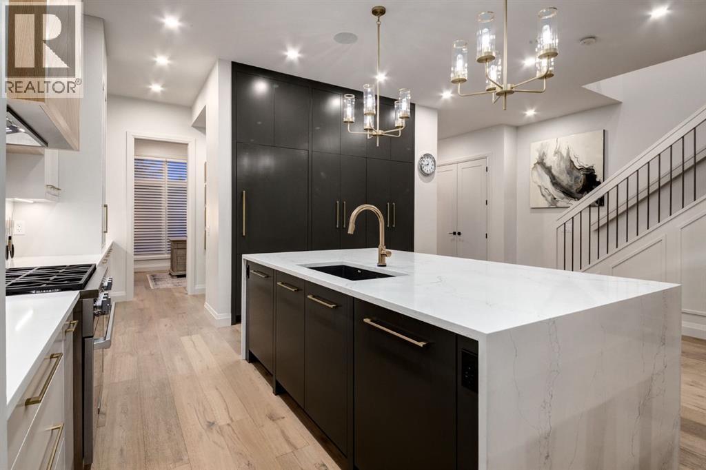 Single Family House for Sale in   Avenue SW South Calgary Calgary 