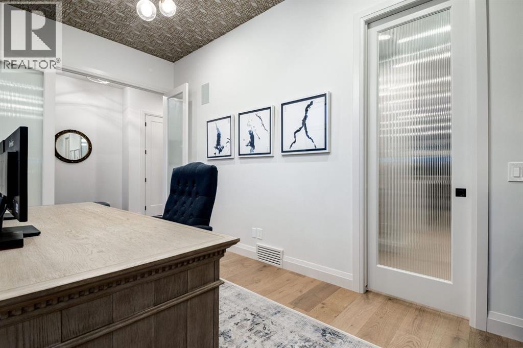 Single Family House for Sale in   Avenue SW South Calgary Calgary 