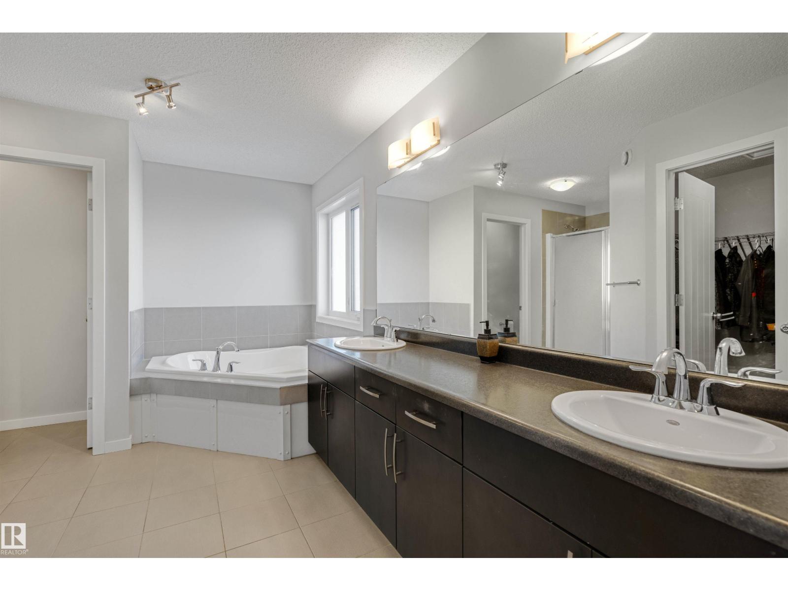 
          4286 126A AV NW
            <br/>
            <span>Edmonton</span>
            , 
            <span>AB</span>
             <span>T5A1V5</span>
         - Photo 13