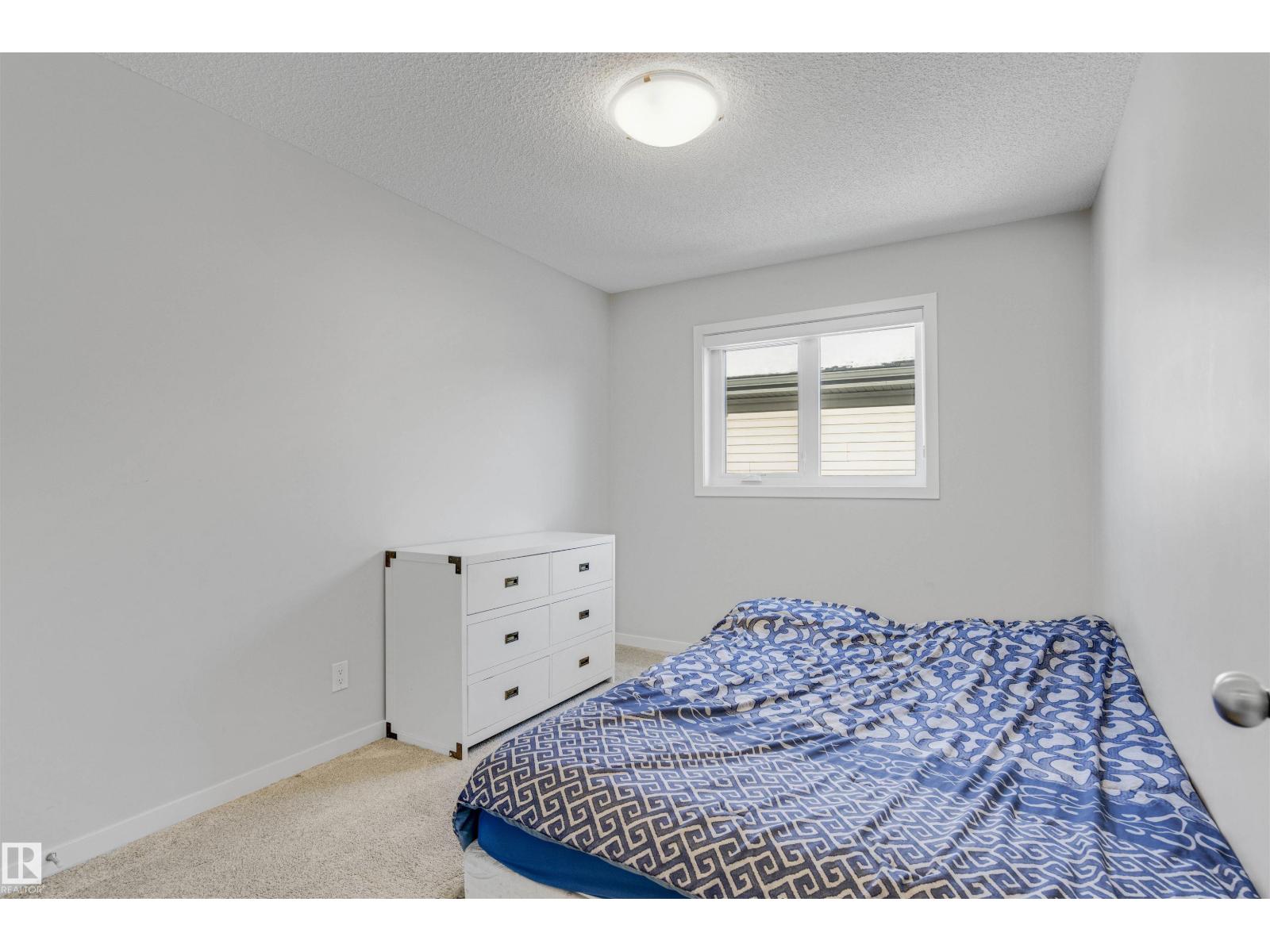 
          4286 126A AV NW
            <br/>
            <span>Edmonton</span>
            , 
            <span>AB</span>
             <span>T5A1V5</span>
         - Photo 22