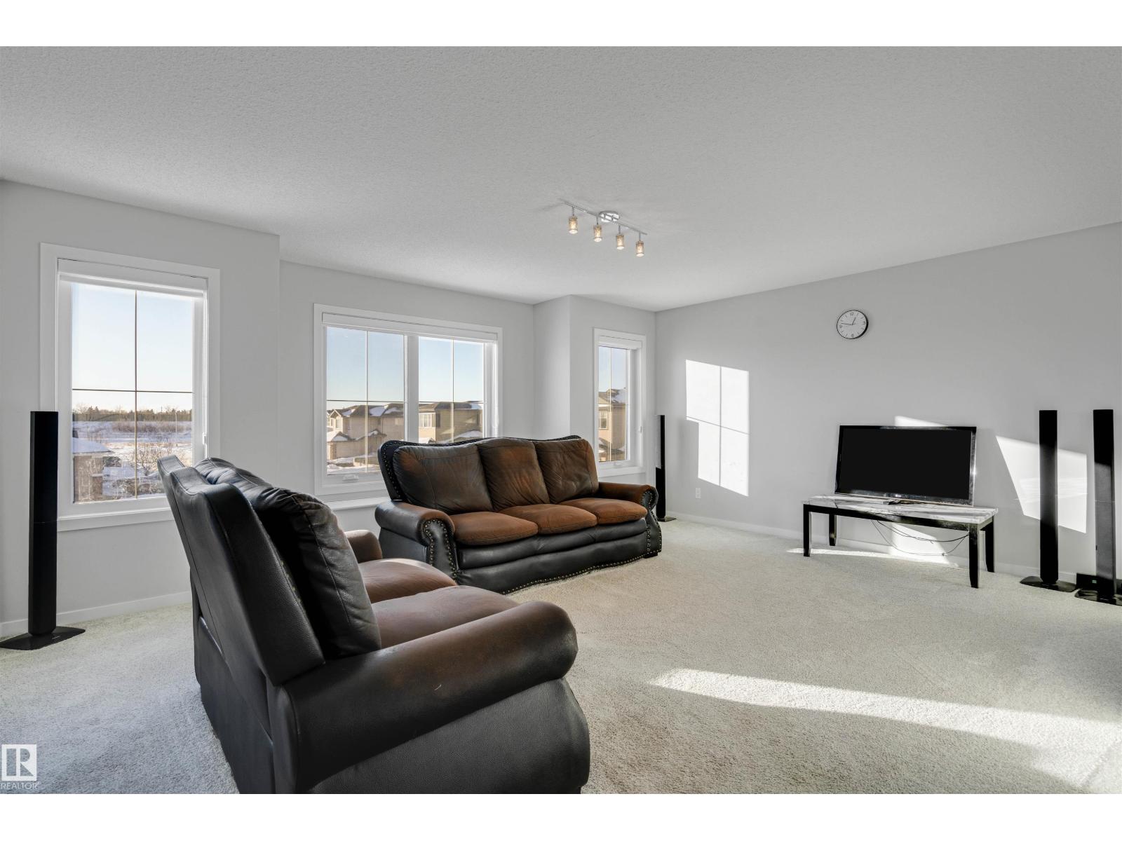 
          4286 126A AV NW
            <br/>
            <span>Edmonton</span>
            , 
            <span>AB</span>
             <span>T5A1V5</span>
         - Photo 24