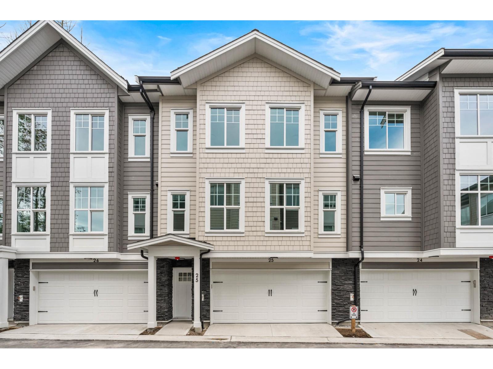 25 7716 207 STREET, Langley