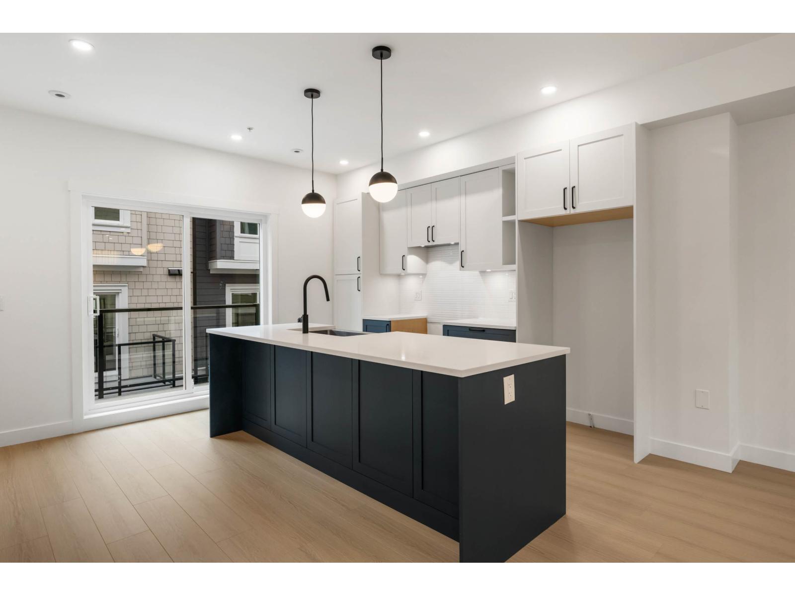 25 7716 207 STREET, Langley