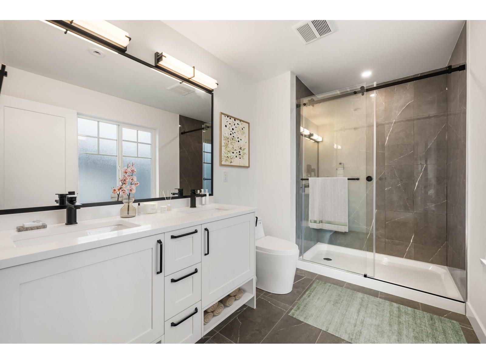 25 7716 207 STREET, Langley