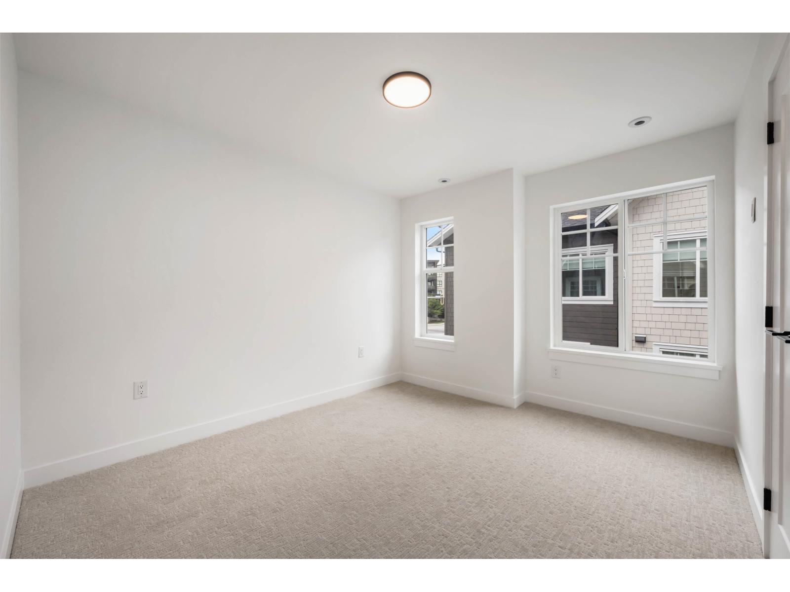 25 7716 207 STREET, Langley