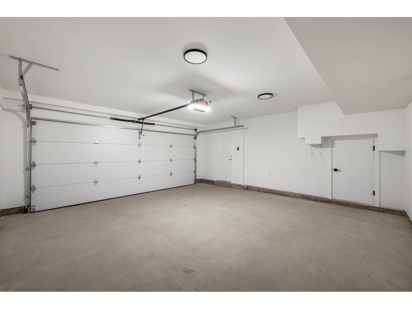 25 7716 207 STREET, Langley