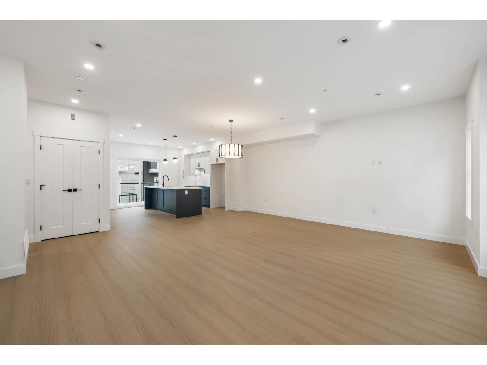 25 7716 207 STREET, Langley